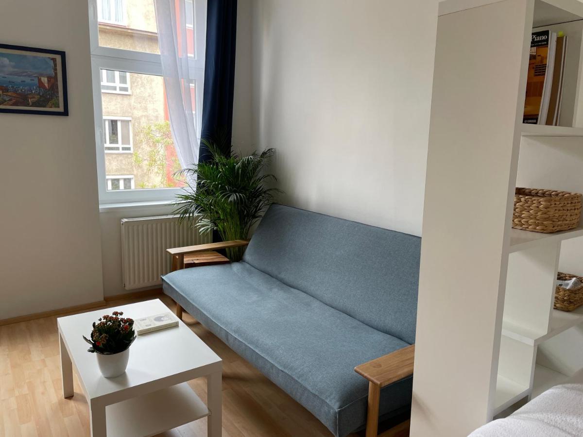 Апартаменты Central Sunny Flat With Free Parking Вена Экстерьер фото