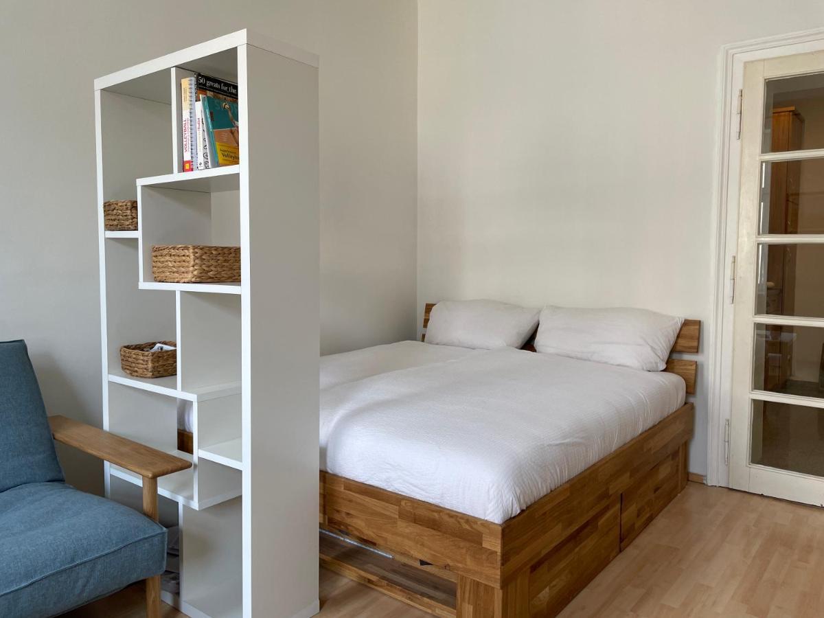 Апартаменты Central Sunny Flat With Free Parking Вена Экстерьер фото